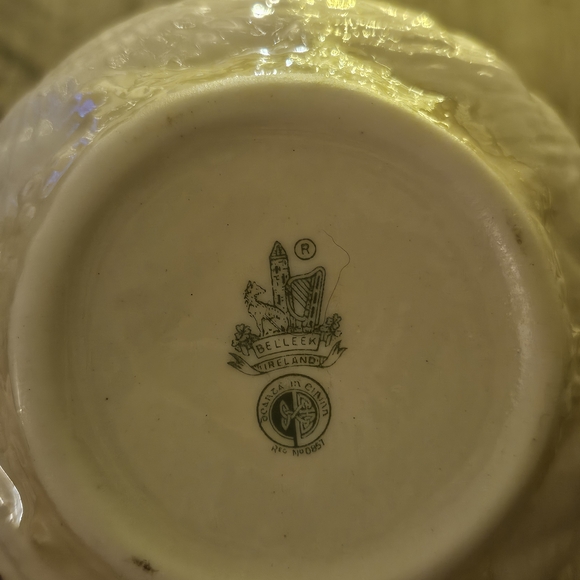 Belleek Toy Nautilus Shell Set - Picture 10 of 10